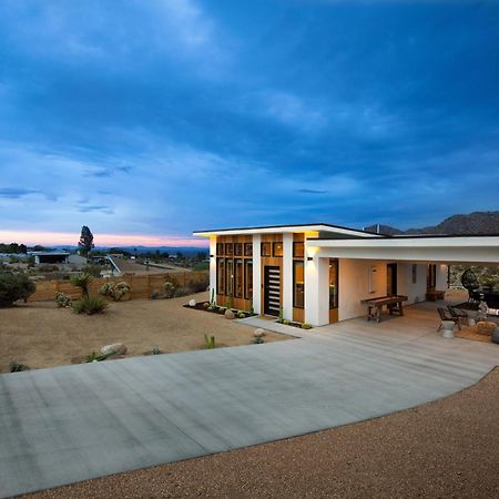 Chicory By Avantstay Modern Desert Retreat W Hot Tub Joshua Tree Extérieur photo
